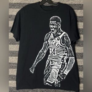Giannis Antetokounmpo Milwaukee Bucks Black T-Shirt Men’s Large